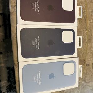 Apple iPhone 14 Pro Max Bundle- 3 Cases